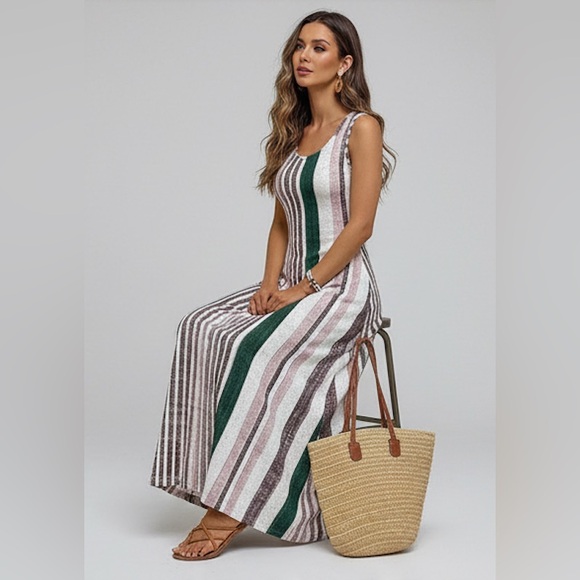 Boho Striped Round Neck Sleeveless Dress With Pockets - Picture 4 of 7